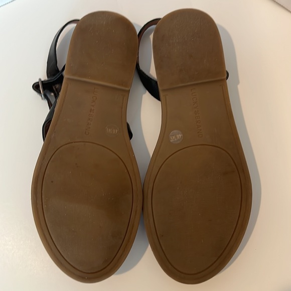 Black 6.5 lucky brand sandals in good used condition - Picture 4 of 6